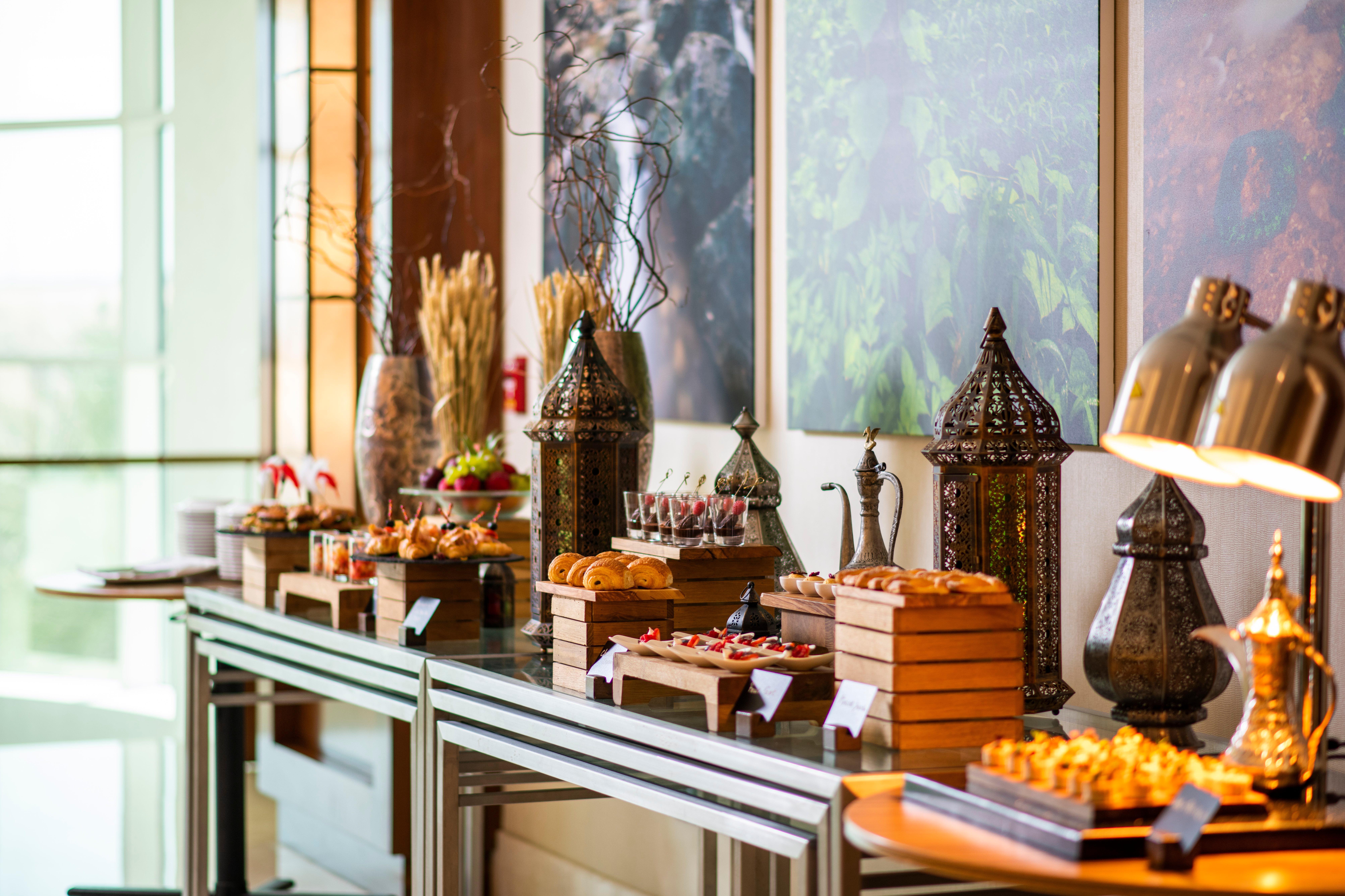 Crowne Plaza Muscat Ocec By Ihg Hotel Bagian luar foto