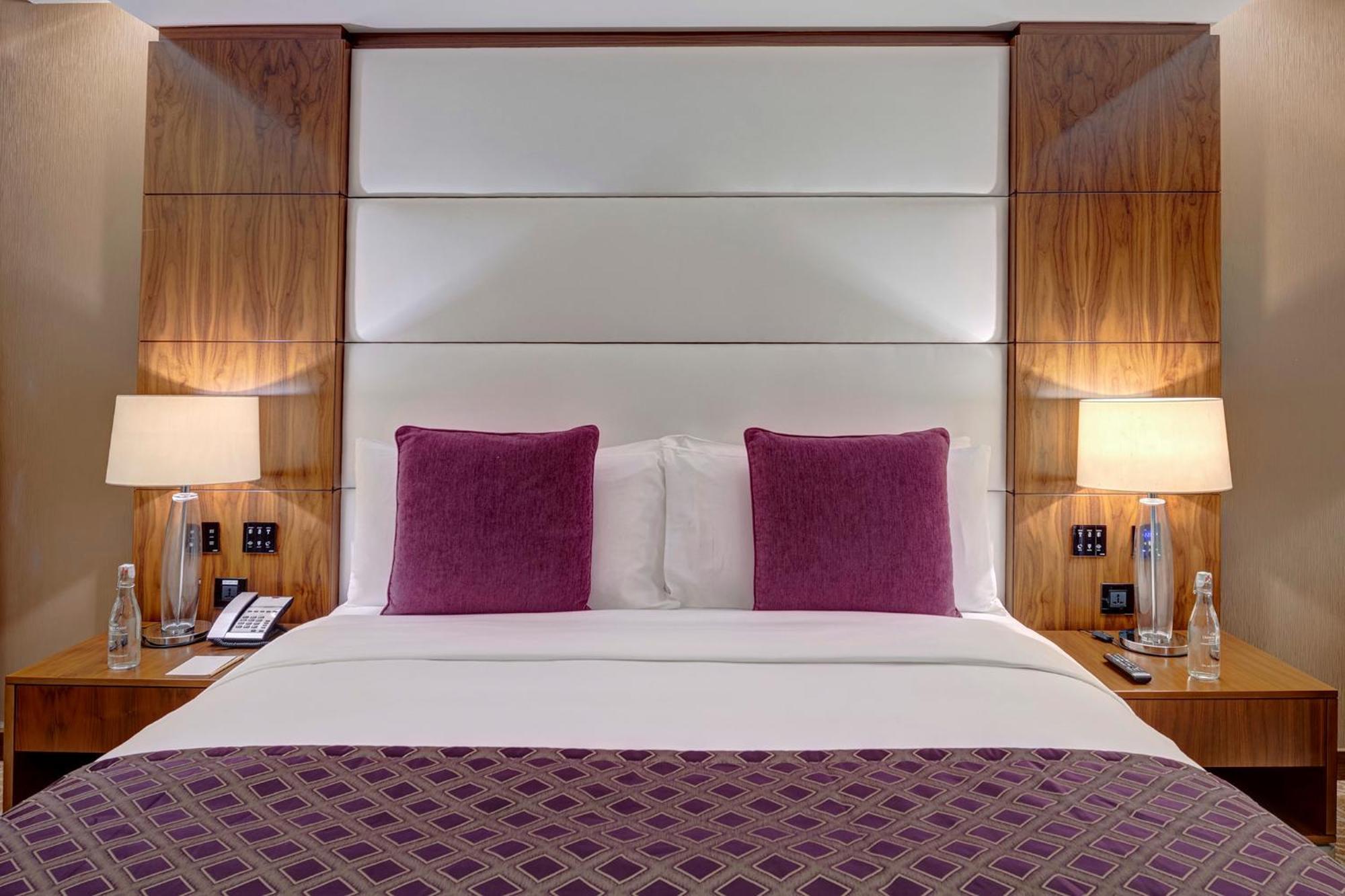 Crowne Plaza Muscat Ocec By Ihg Hotel Bagian luar foto